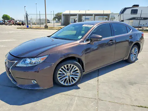 JTHBK1GG8D2052559 — 2013 Lexus ES, Передняя часть (Front End), фото до ремонта