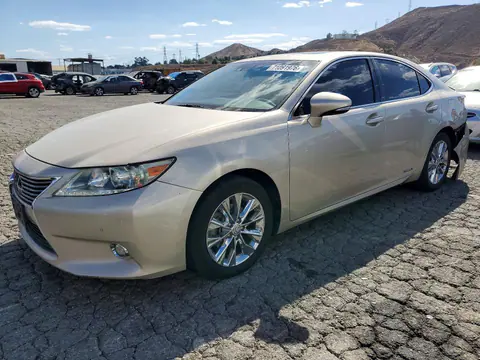 JTHBW1GG4E2068795 — 2014 Lexus ES, Задняя часть (Rear End), фото до ремонта