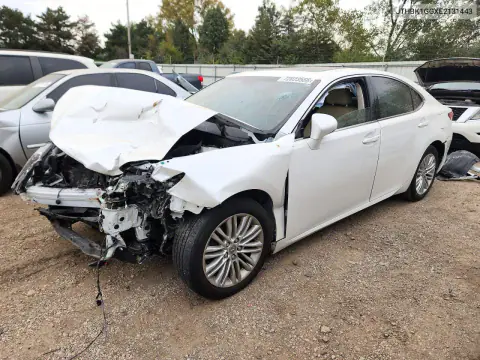 JTHBK1GGXE2131443 — 2014 Lexus ES, Передняя часть, фото до ремонта
