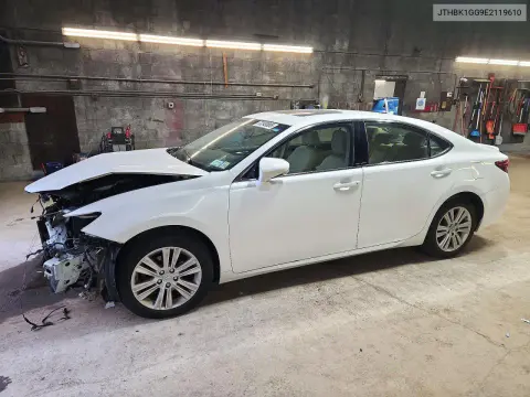 JTHBK1GG9E2119610 — 2014 Lexus ES, Передняя часть, фото до ремонта