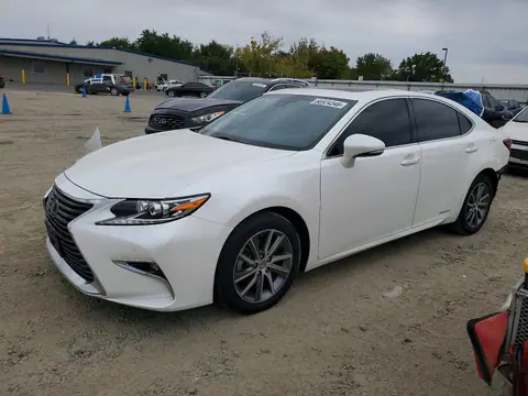 JTHBW1GG6G2130605 — 2016 Lexus ES, Задняя часть (Rear End), фото до ремонта