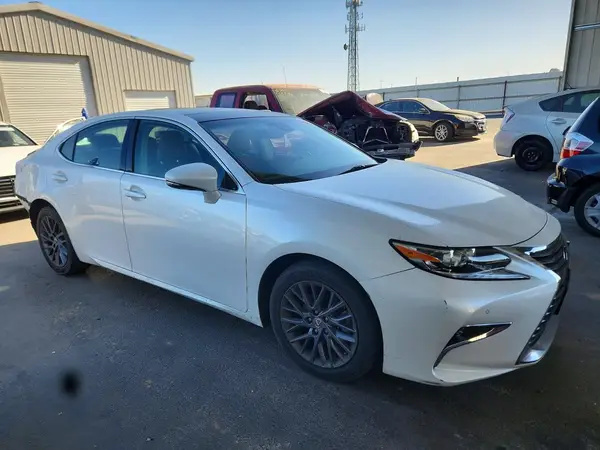 58ABK1GG4JU108700 — 2018 Lexus ES, фото 4 с аукциона Copart 28.09.2026, Задняя часть