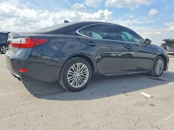 58ABK1GG7JU099538 — 2018 Lexus ES, фото 3 с аукциона Copart, Задняя часть