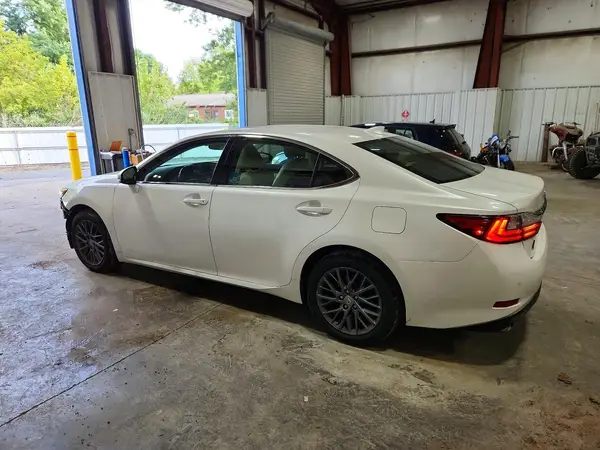 58ABK1GG8JU111177 — 2018 Lexus ES, фото 2 с аукциона Copart 28.09.2026, Передняя часть