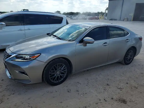 58ABK1GG4JU106784 — 2018 Lexus ES, Град (Hail), фото до ремонта