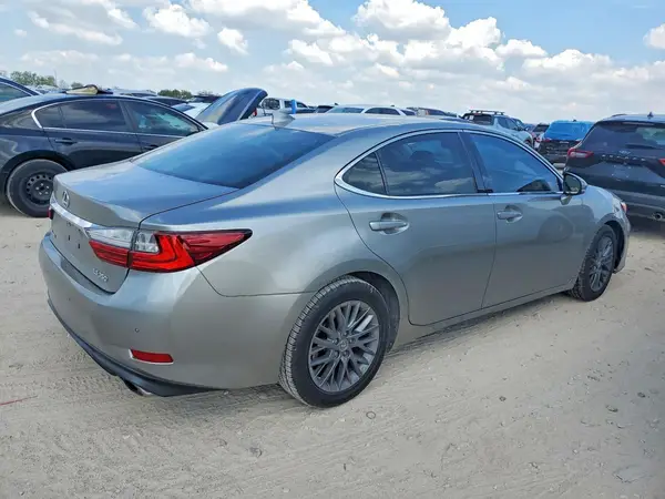 58ABK1GG4JU106784 — 2018 Lexus ES, фото 3 с аукциона Copart, Град