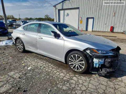 58ABZ1B12KU026836 — 2019 Lexus ES, фото 4 с аукциона Copart, Передняя часть