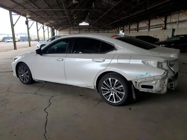 58AD21B13LU011776 — 2020 Lexus ES, фото 2 с аукциона Copart, Задняя часть