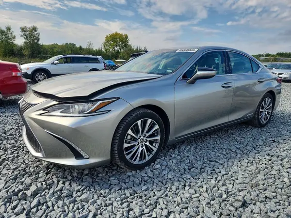 58AD21B16LU006667 — 2020 Lexus ES, Передняя часть (Front End), фото до ремонта