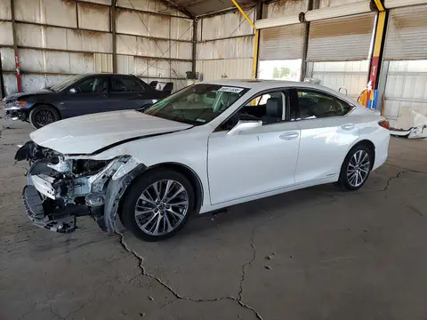 58AD21B15LU007034 — 2020 Lexus ES, Передняя часть (Front End), фото до ремонта