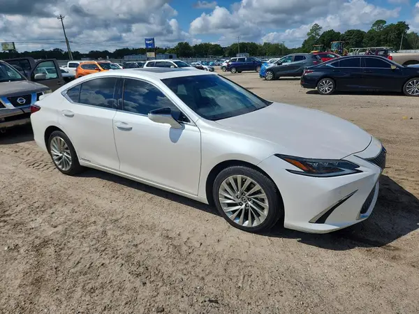 58AE21B12LU007187 — 2020 Lexus ES, фото 4 с аукциона Copart 01.10.2026, Механические повреждения