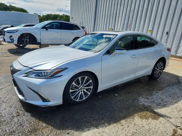 58ADZ1B13MU106786 — 2021 Lexus ES, Передняя часть (Front End), фото до ремонта