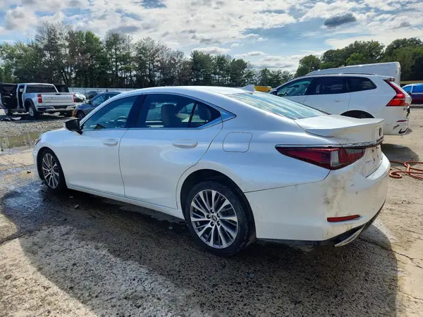 58ADZ1B13MU106786 — 2021 Lexus ES, фото 2 с аукциона Copart 12.10.2026, Передняя часть
