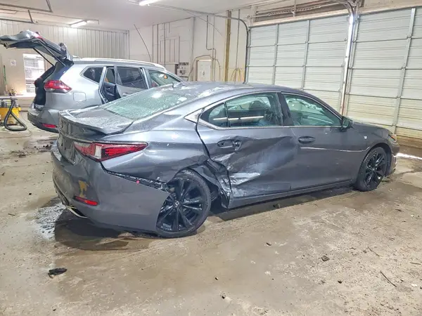 58AJZ1B18PU139581 — 2023 Lexus ES, фото 3 с аукциона Copart, Боковая часть