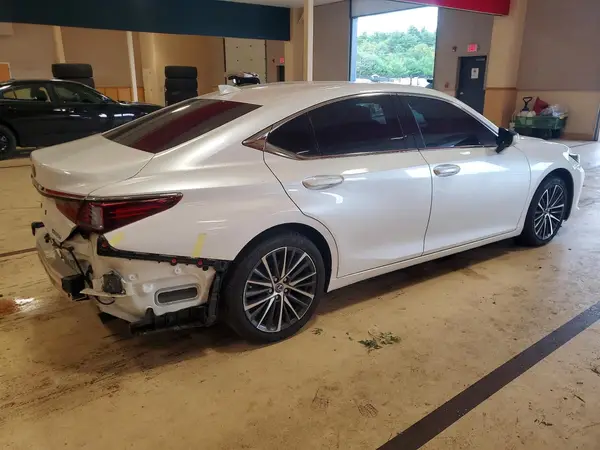 58ADZ1B11PU150855 — 2023 Lexus ES, фото 3 с аукциона Copart, Задняя часть