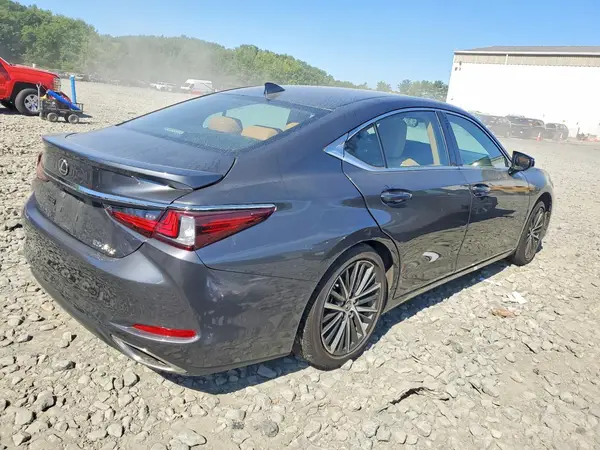 58ADZ1B15SU188789 — 2025 Lexus ES, фото 3 с аукциона Copart 14.10.2026, Боковая часть