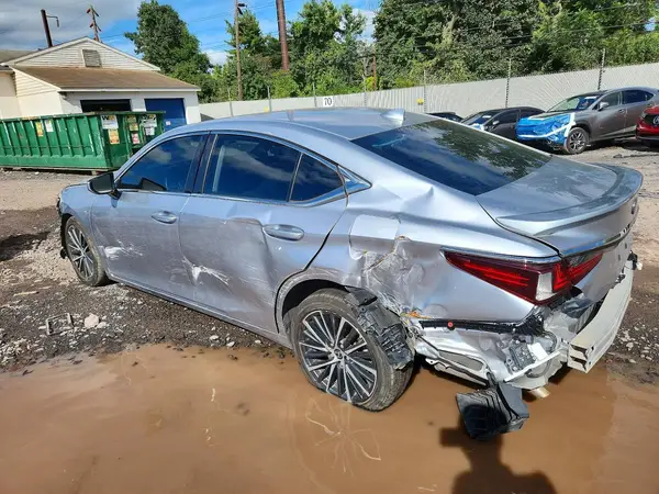 58ADA1C12SU066381 — 2025 Lexus ES, фото 2 с аукциона Copart, Задняя часть