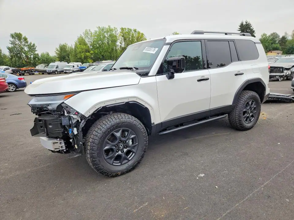 JTJTBCDX7T5087383 Lexus GX 550 2026 — повреждение Передняя часть, фото до ремонта