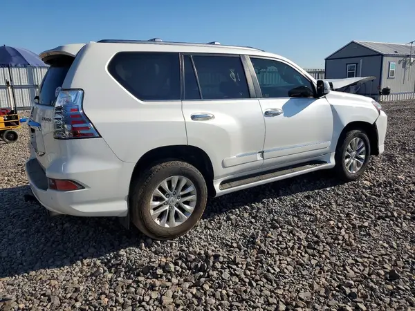 JTJBM7FXXH5155676 — 2017 Lexus GX, фото 3 с аукциона Copart, Передняя часть
