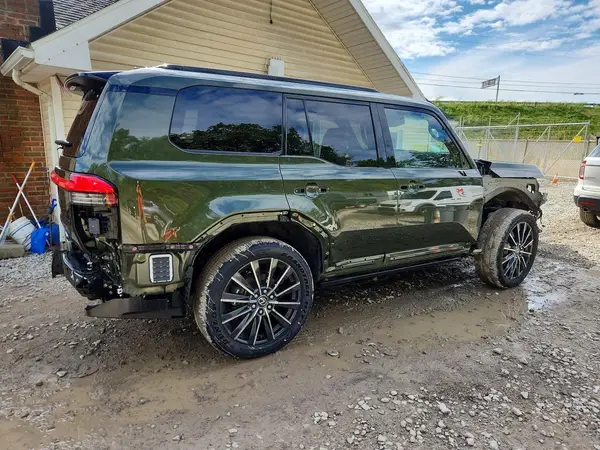 JTJVBCDX7S5066749 — 2025 Lexus GX, фото 3 с аукциона Copart, Передняя часть