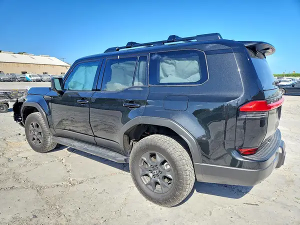 JTJTBCDX6T5077959 — 2026 Lexus GX, фото 2 с аукциона Copart, Передняя часть