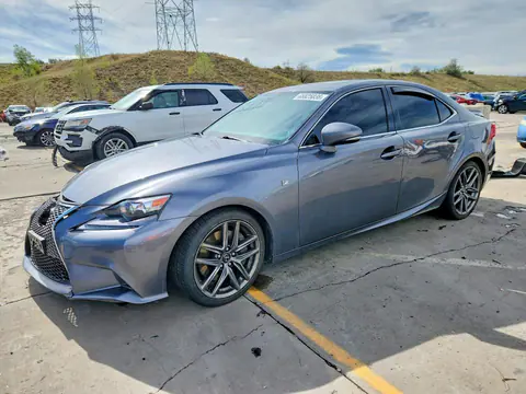 JTHBA1D29G5010240 — 2016 Lexus IS, Передняя часть, фото до ремонта