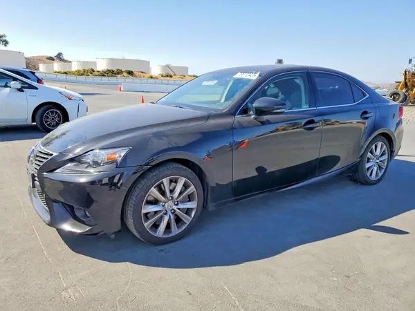 JTHBA1D26G5010227 — 2016 Lexus IS, Вандализм (Vandalism), фото до ремонта