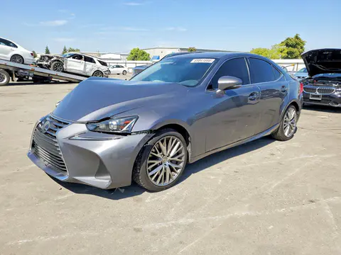 JTHBA1D25J5066442 — 2018 Lexus IS, Передняя часть (Front End), фото до ремонта