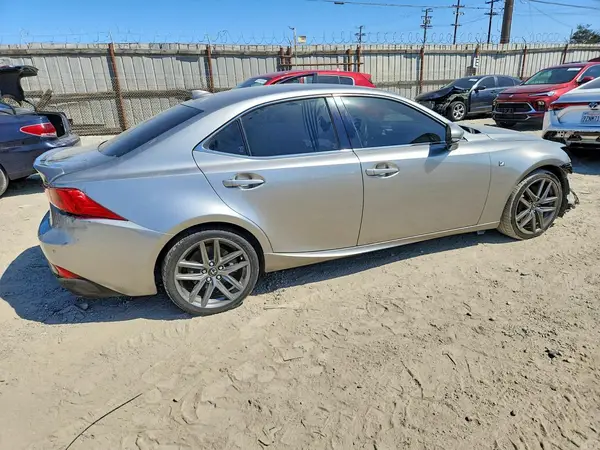 JTHBA1D28J5066144 — 2018 Lexus IS, фото 3 с аукциона Copart, Передняя часть