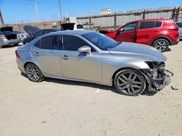 JTHBA1D28J5066144 — 2018 Lexus IS, фото 4 с аукциона Copart, Передняя часть