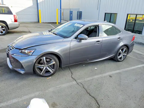 JTHBA1D28J5062160 — 2018 Lexus IS, Боковая часть (Side), фото до ремонта
