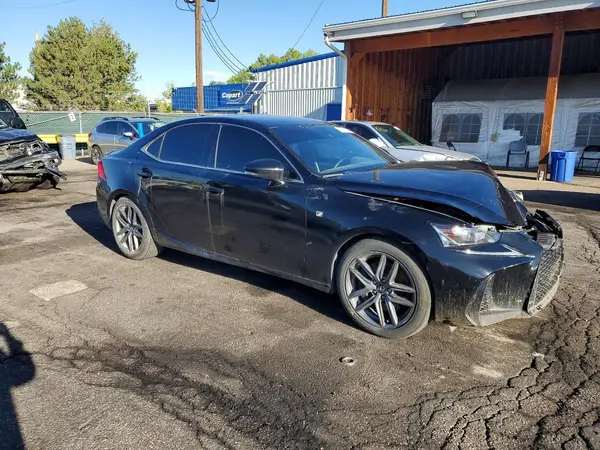 JTHCZ1D21J5015985 — 2018 Lexus IS, фото 4 с аукциона Copart 13.10.2026, Передняя часть