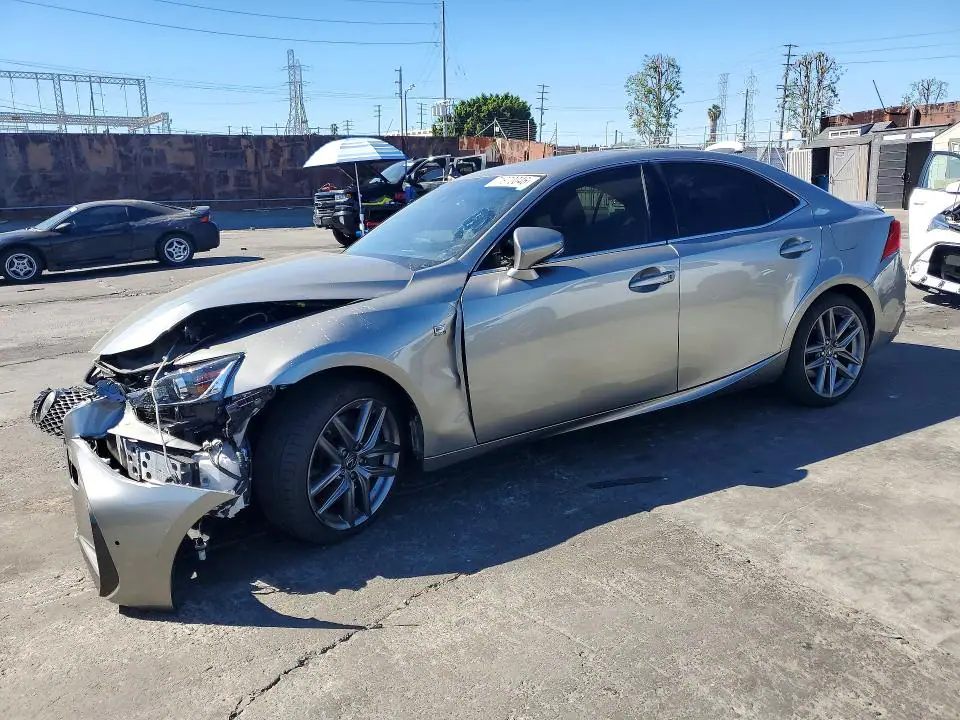 JTHBA1D24J5066397 Lexus IS 2018 — повреждение Передняя часть, фото до ремонта