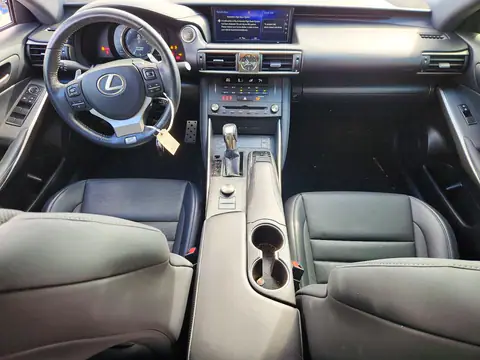 JTHBA1D26K5084448 — 2019 Lexus IS, фото 8 с аукциона Copart, Передняя часть