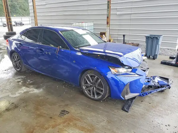 JTHG81F29L5040623 — 2020 Lexus IS, фото 4 с аукциона Copart, Передняя часть