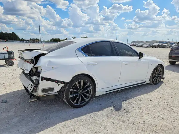 JTHGZ1B28M5039581 — 2021 Lexus IS, фото 3 с аукциона Copart 08.10.2026, Задняя часть