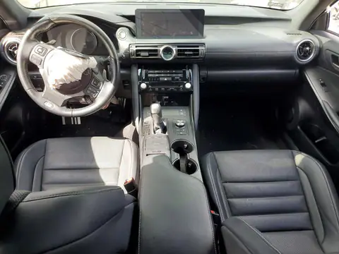 JTHGZ1E29M5019237 — 2021 Lexus IS, фото 8 с аукциона Copart, Передняя часть
