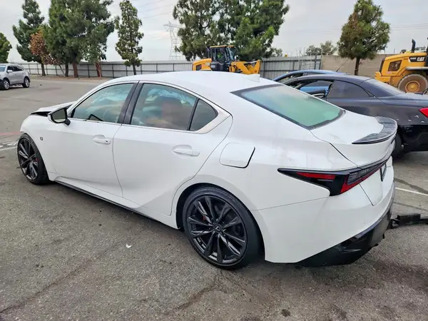 JTHGZ1B25P5068539 — 2023 Lexus IS, фото 2 с аукциона Copart, Передняя часть
