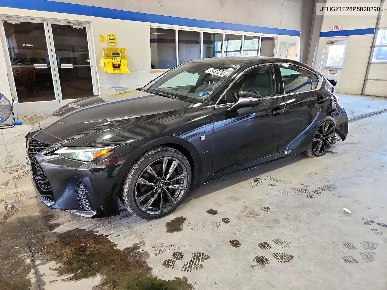 JTHGZ1E28P5028290 Lexus IS 2023 — повреждение Задняя часть, фото до ремонта