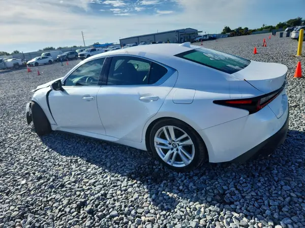 JTHCA1D27S5134049 — 2025 Lexus IS, фото 2 с аукциона Copart, Передняя часть