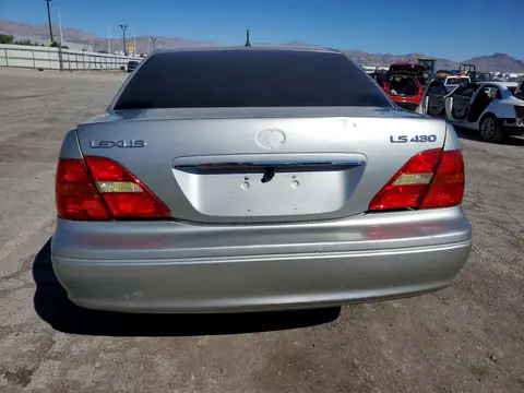 JTHBN30F720084674 — 2002 Lexus LS, Передняя часть, фото до ремонта