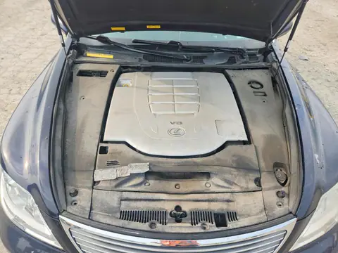 2009 LEXUS LS VIN JTHCL46F795002639 фото 11