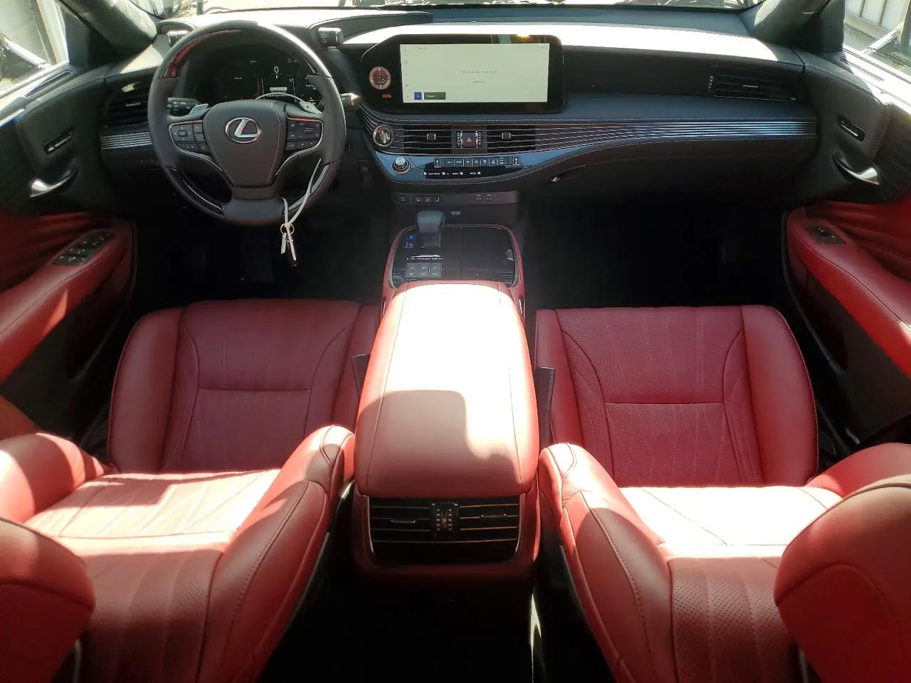 JTHD51GF7T5012946 — 2026 Lexus LS, фото 8 с аукциона Copart 20.10.2026, Передняя часть