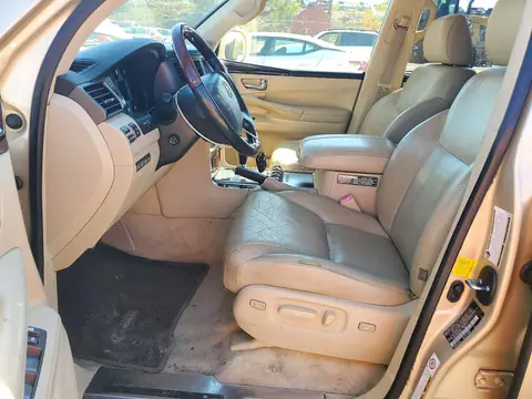 JTJHY7AX4B4076829 — 2011 Lexus LX, фото 7 с аукциона Copart, Мелкие вмятины и царапины
