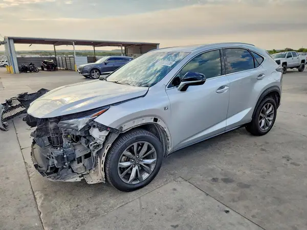 JTJYARBZ2G2042424 — 2016 Lexus NX, Передняя часть (Front End), фото до ремонта