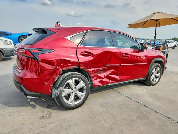 JTJYARBZ9H2069220 — 2017 Lexus NX, фото 3 с аукциона Copart 05.10.2026, Боковая часть