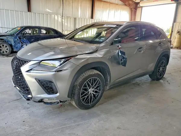 JTJBARBZ7K2181012 — 2019 Lexus NX, Передняя часть (Front End), фото до ремонта