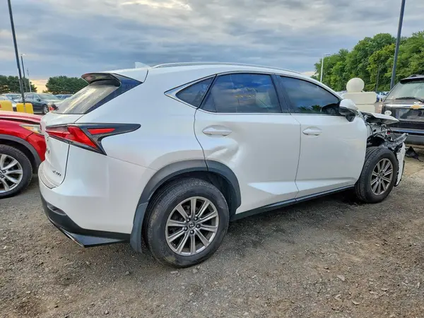 JTJBARBZ8K2200926 — 2019 Lexus NX, фото 3 с аукциона Copart 13.10.2026, Передняя часть
