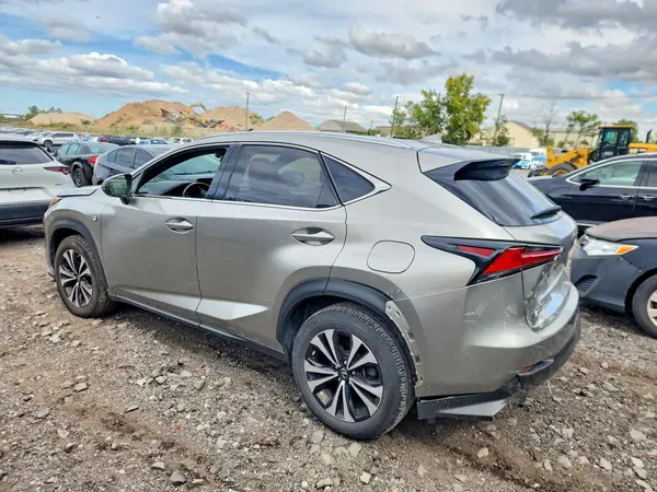 JTJSARDZ8M2262455 — 2021 Lexus NX, фото 2 с аукциона Copart, Передняя часть