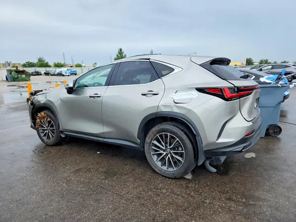JTJGGCEZ0R2013705 — 2024 Lexus NX, фото 2 с аукциона Copart, Опрокидывание
